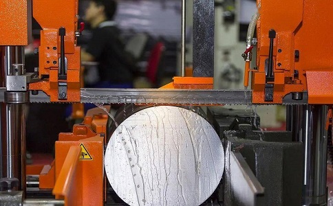 南江立式金属带锯床切削出现跑带故障解决方法! 南江立式金属带锯床切削出现跑带故障解决方法!